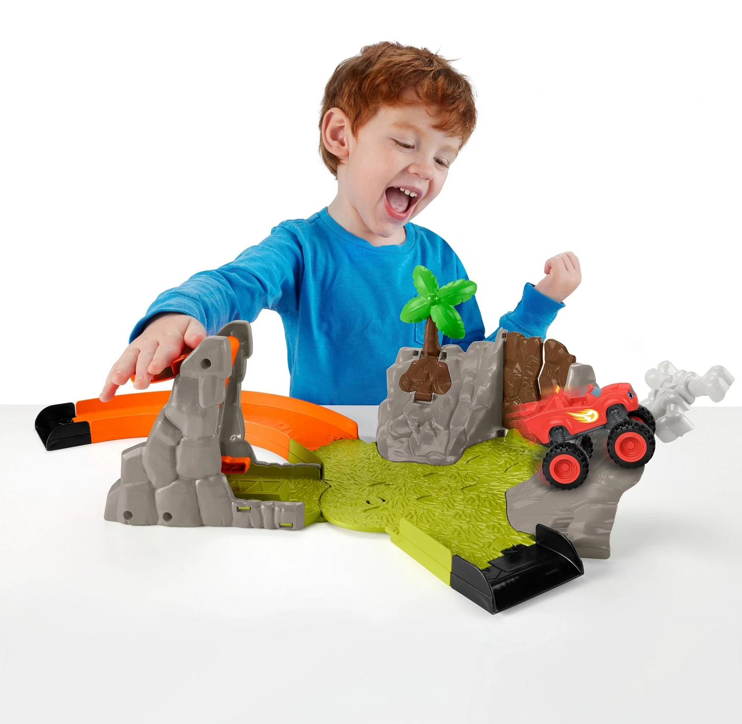 BLAZE FISHER PRICE AUTO STAZA SALME N SOAR