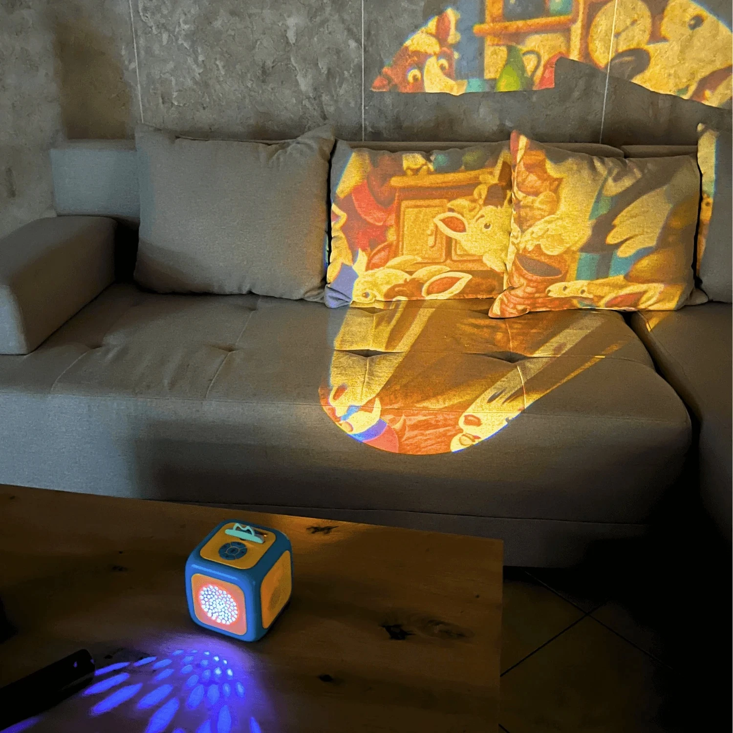 Edukativni Magicni Projektor SR Bajke, pesmice i edukacija