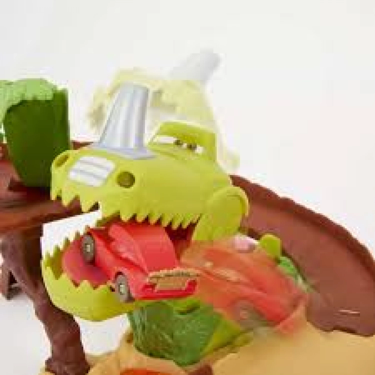 CARS ON THE ROAD AUTO STAZA DINO PLAYGROUND