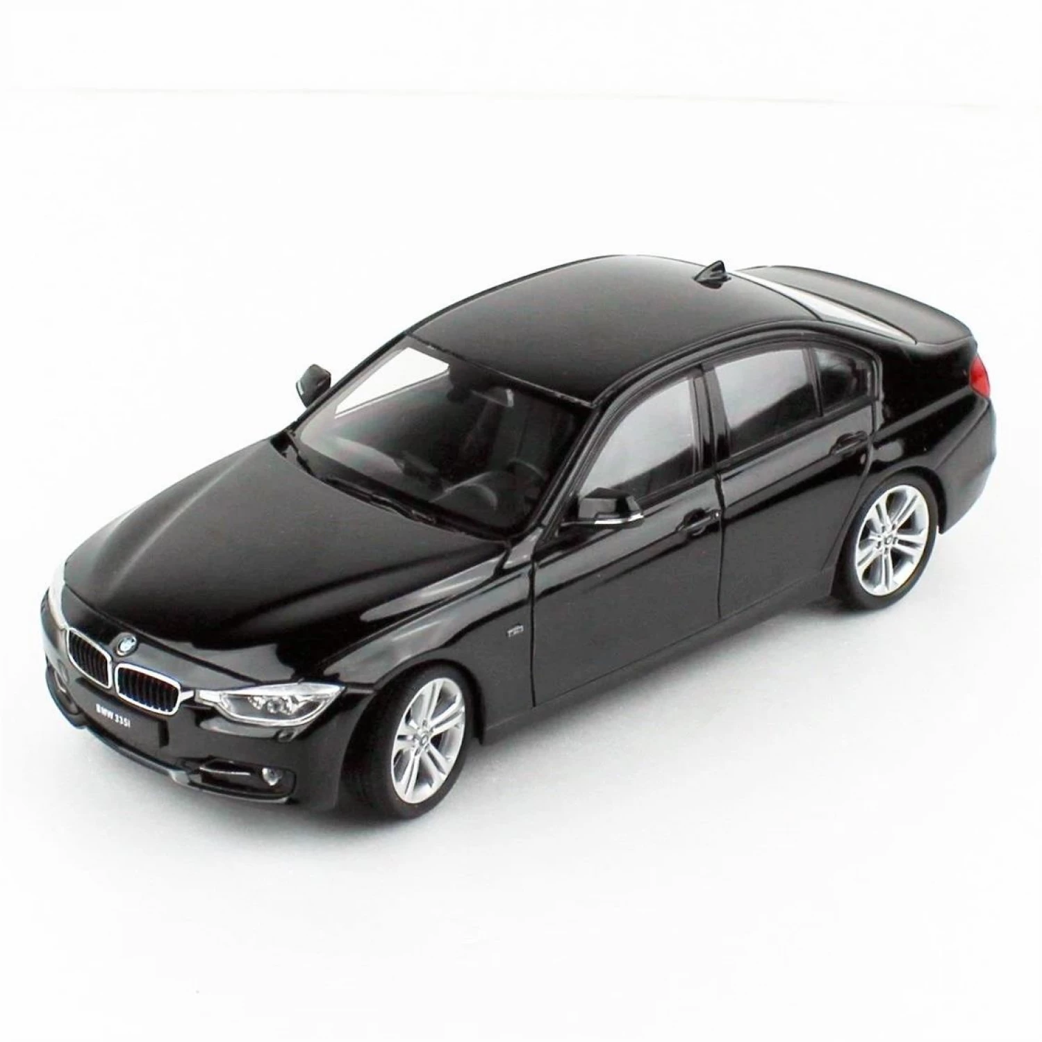 Welly automobil 1:24 BMW 335i 24039W