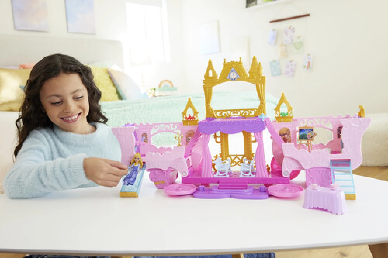 Disney Princess set 2in1 kocija i zamak HWX17-9634